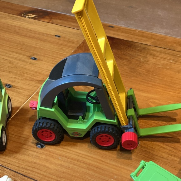 PLAYMOBIL Fireman Trash Collector Recycling Maintenance City Worker Set - Picture 2 of 9